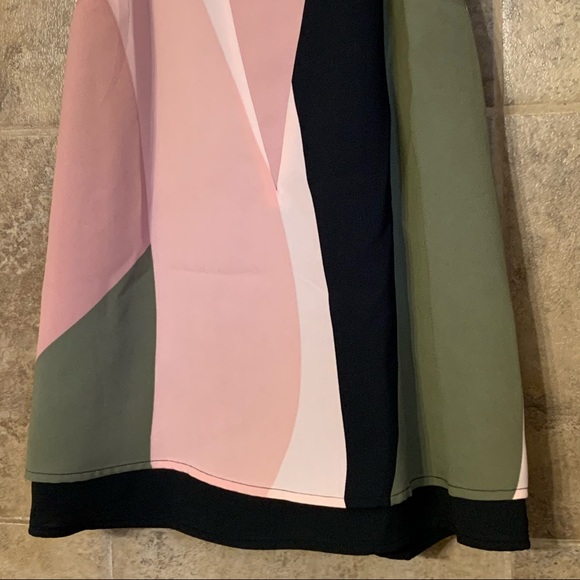 Bar 111 color block Top size Medium NWT - Picture 3 of 8